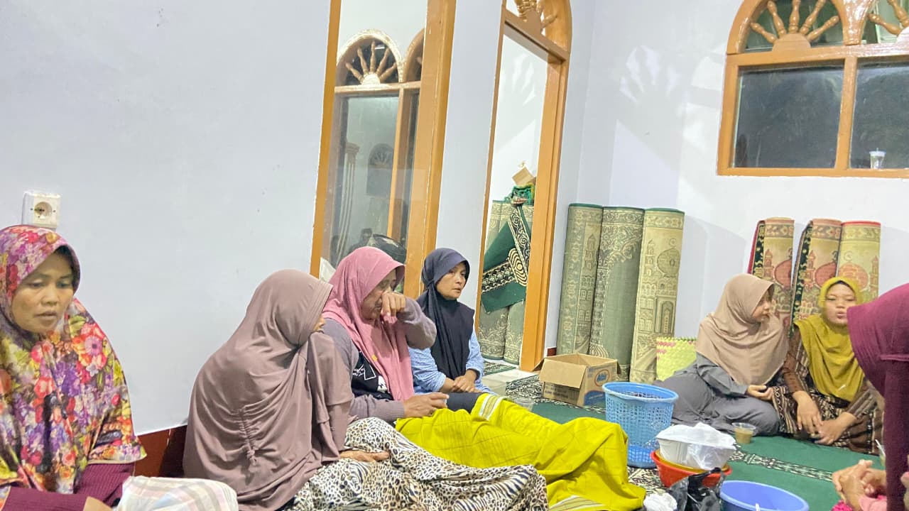 Rutinan Pengajian dan Arisan Warga RT 01 & RT 03 RW 06 Berlangsung Khidmat di Masjid At-Taqwa Dusun Rimpaknangsi